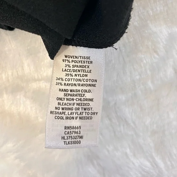 Chelsea28 Black Bell Lace Sleeve Dress Size 6 - Picture 14 of 14